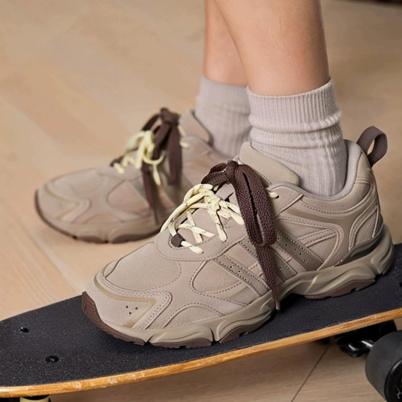 滔搏adidas阿迪达斯女子WHISPER GLIDE运动休闲训练跑步鞋LA4338