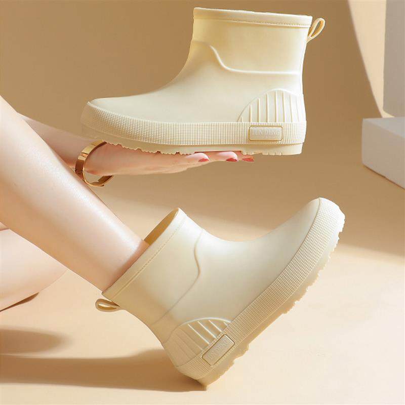 日系雨靴女款成人时尚外穿短筒雨鞋厨房工作防滑防水软底耐磨胶鞋