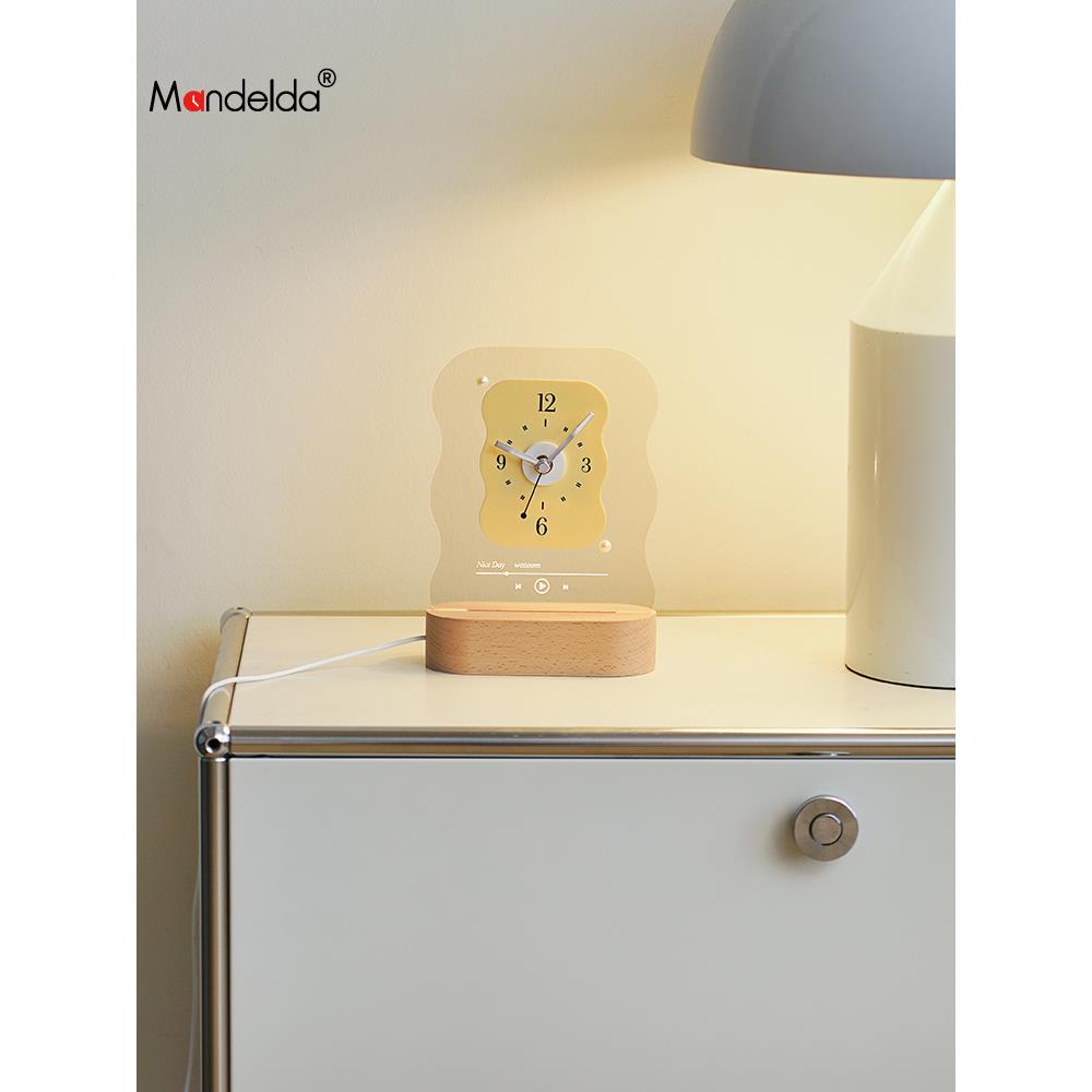 Mandelda入户玄关摆件小夜灯座钟表卧室时钟床头氛围睡眠灯装饰品