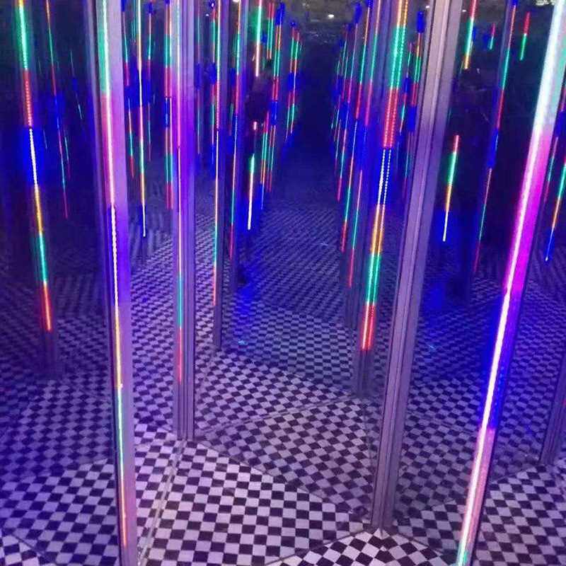 冒险乐趣镜子迷宫商用室内儿童乐园大型组合式游乐场设备