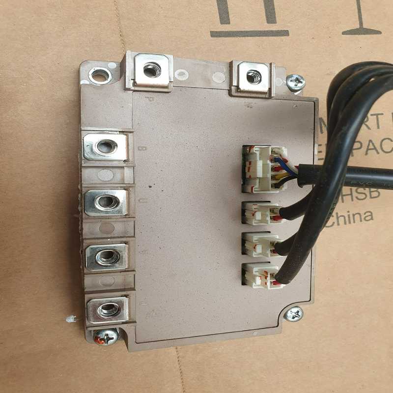 （霸霸电子）富士7mbi100u4e-120-50特别新的变频器拆的50