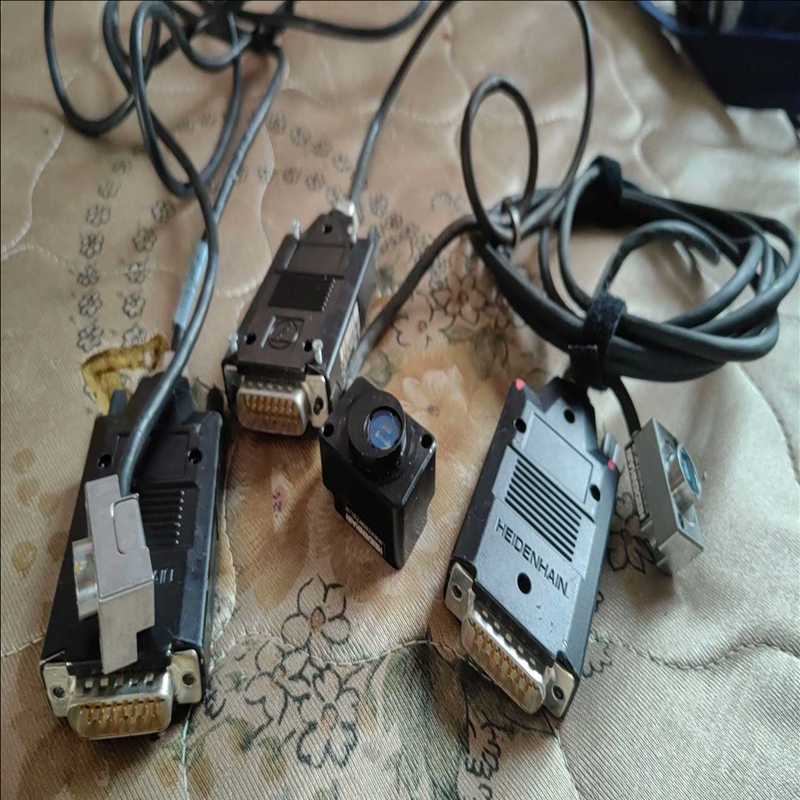 海德汉解码器一共2。型号LIF48R2个（小虎电子）