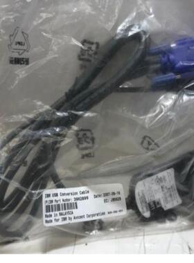 **全新原装IBM USB KVM Cat5 392895 39M2899 39M2909切换器*