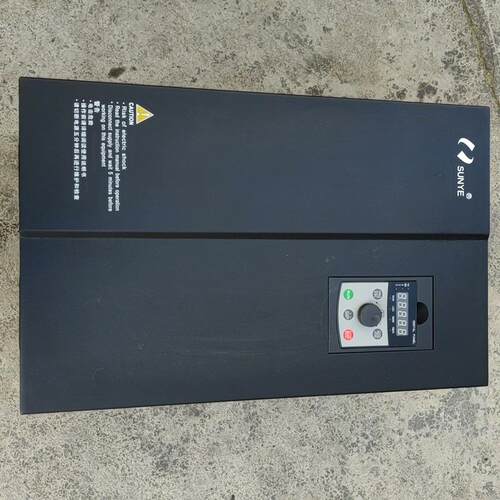 变频器日业变频器37KW，CM586-B4T037G，实物拍询价