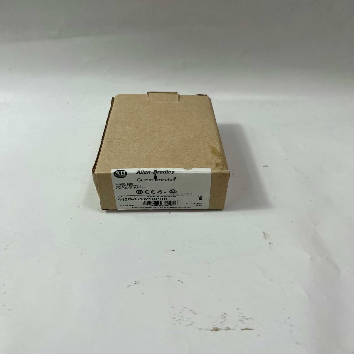 AB  440G-TZS21UPRH工业备件，拍前请联系 感（佳毅工控）