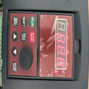 易能变频器37KWEDS1000 4T0037G005 议价