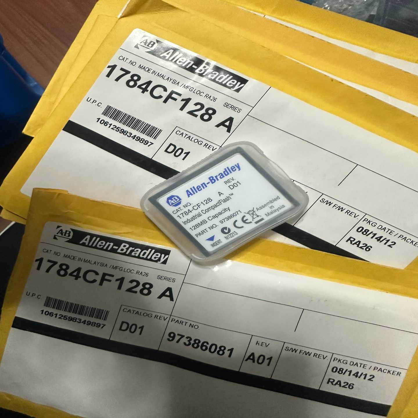 罗克韦尔AB CF存储卡1784CF128A拆封（佳毅工控）