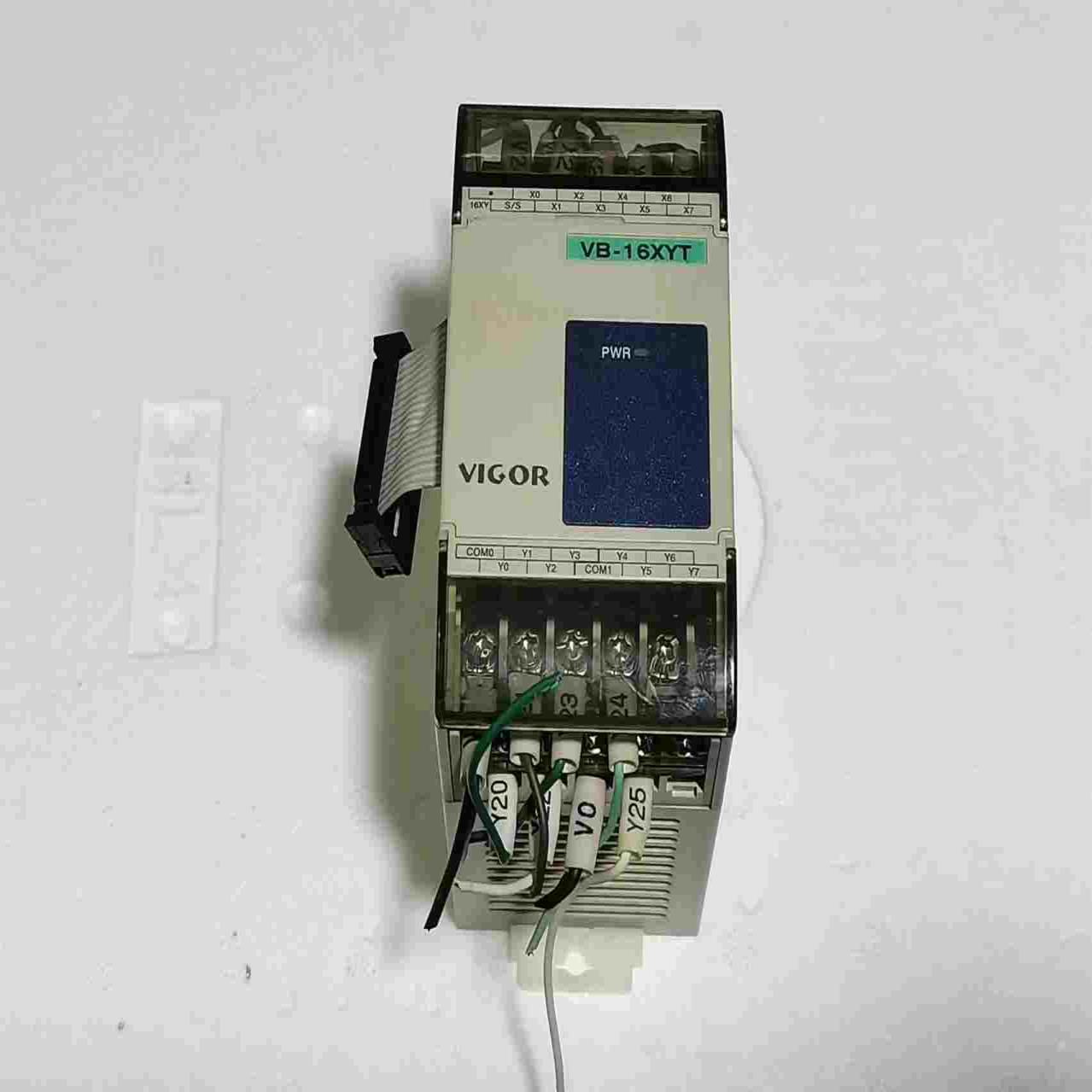 丰炜PLC模块，型号 VB-16XYT，功能，成色如图所~询价