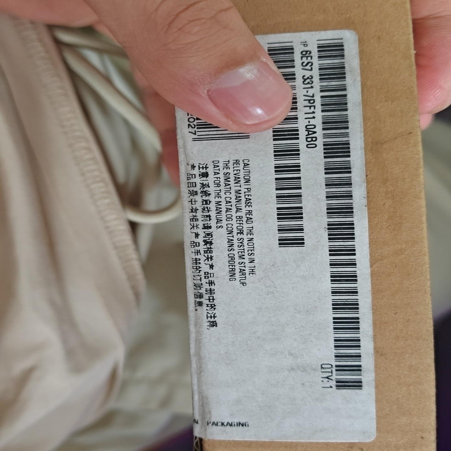 6es7331-7pf11-0ab0  没开封，20~询价