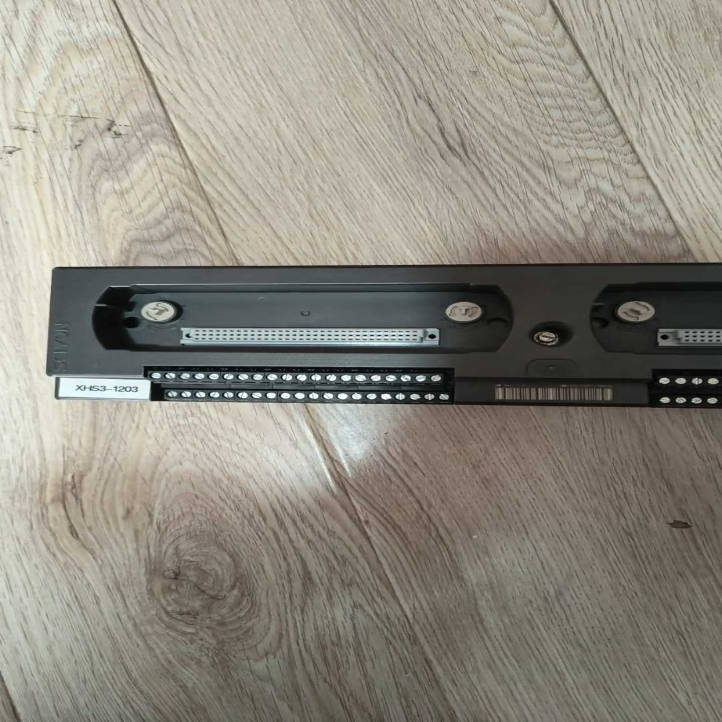 南京科远底座 BM132A   顺丰 一年质保（佳毅工控）