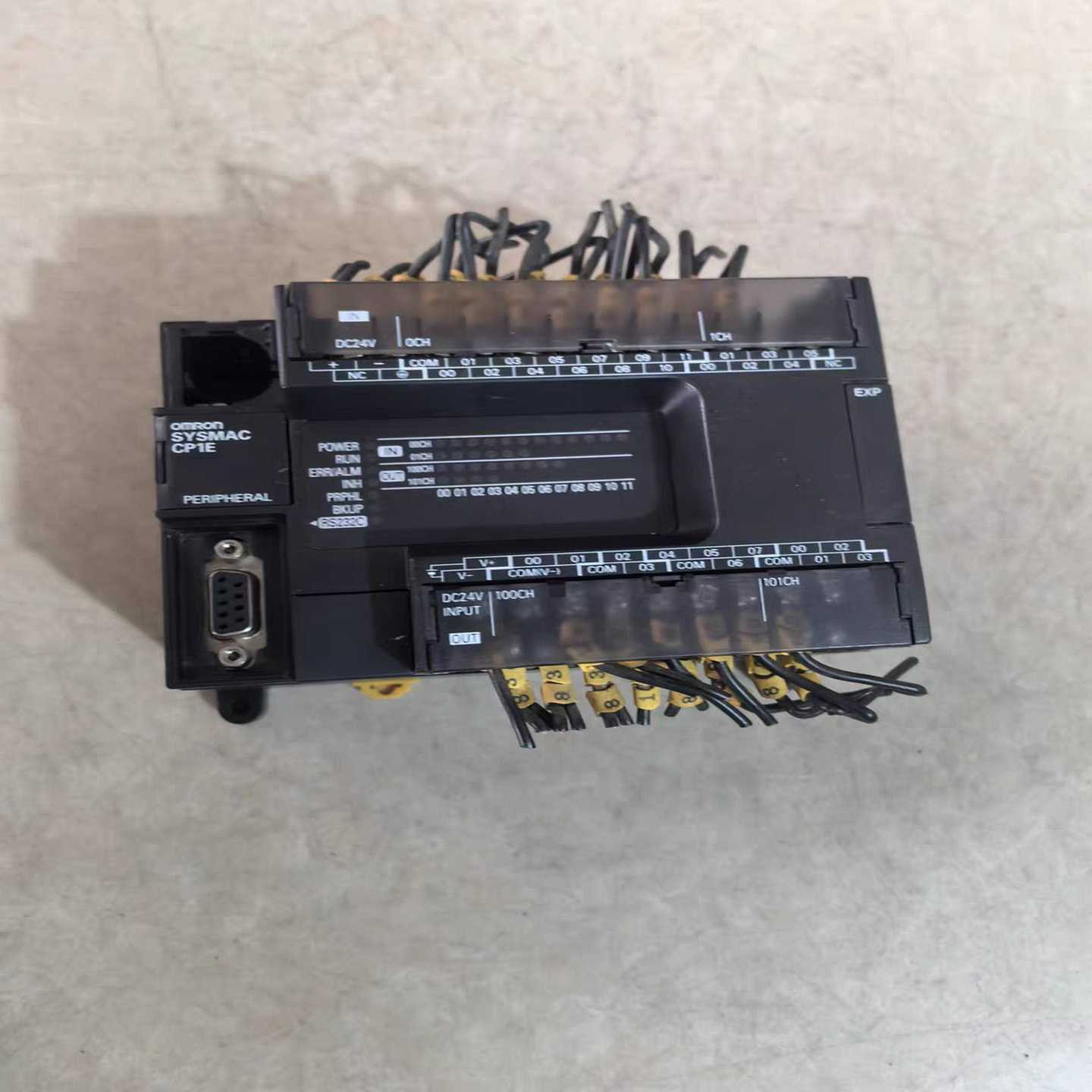 询价PLC控制器CP1E-N30SDT-D件二