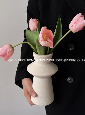 周周家白色ins网红奶油风郁金香花瓶摆件客厅插花小干花白瓷