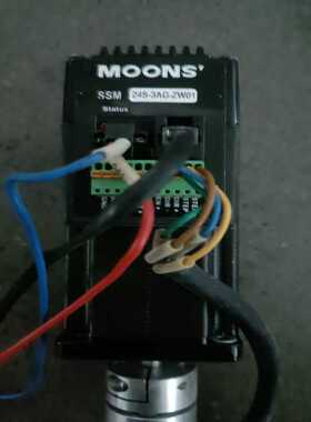 议~鸣志SSM24Q-3AG-ZW01一体式步进伺服电机，都配有