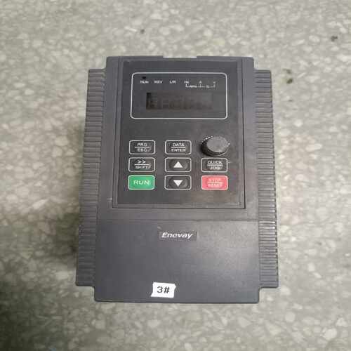 星为变频器3.7KW XV6-3D7G-4 ，已上电~询价