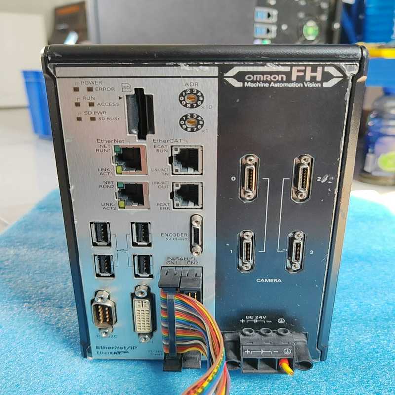 FH-1050-10欧姆龙视觉控制器主机  正面原装保护膜还~议价