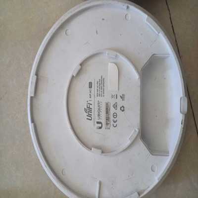 AP UniFi UAP-AC-PRO LR LITE企业W【侨报商行】