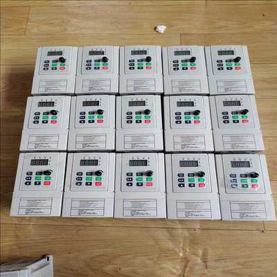 源信变频器yx3000-2s0015g  1.5kw 220（耶耶电子）