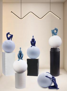 酒店别墅艺术摆件底座落地简约创意蓝色人物雕塑人像树脂抽象装饰