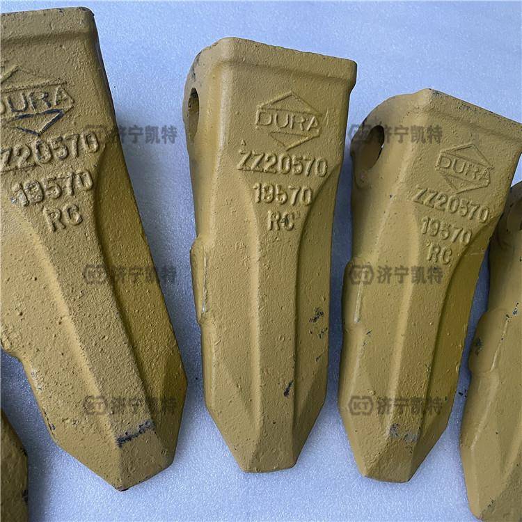 松挖掘机原厂斗齿PC200小/210-7-58耐磨岩石Z齿牙ZKJS207019570RC
