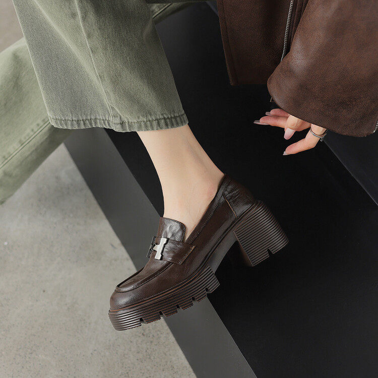 2024英伦风金属扣小皮鞋女粗跟单鞋女春秋复古羊皮厚底高跟乐福鞋,户外/登山/野营/旅行用品,登山鞋/徒步鞋,淘宝优惠券,粉丝福利购,淘宝优惠卷