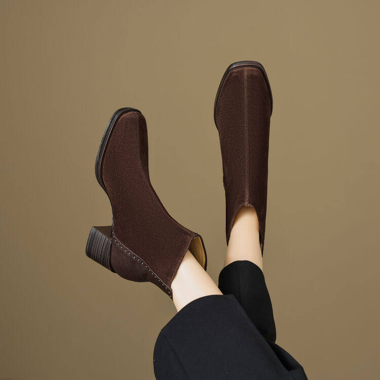 法式2024新款冬圆头粗跟中跟短靴女真皮短筒烟筒靴气质百搭时装靴