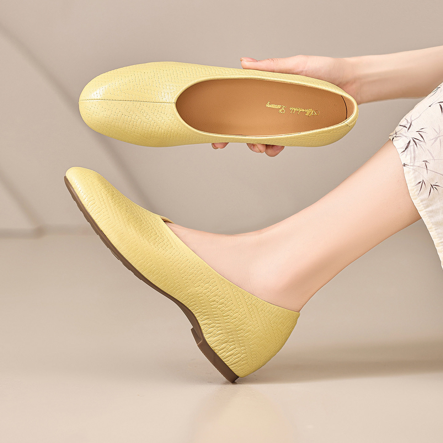 法式浅口单鞋女平底内增高圆头奶奶鞋真皮软底舒适不累脚妈妈皮鞋,户外/登山/野营/旅行用品,登山鞋/徒步鞋,淘宝优惠券,粉丝福利购,淘宝优惠卷