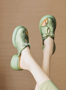 复古外穿厚底2024夏季包头半拖鞋女软皮懒人绿色凉拖粗跟绣花镂空