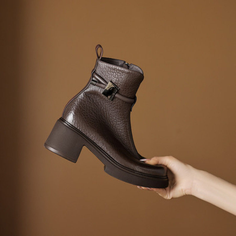 2025新款法式复古真皮圆头粗跟中跟单鞋女高筒平底皮靴马丁靴,户外/登山/野营/旅行用品,登山鞋/徒步鞋,淘宝优惠券,粉丝福利购,淘宝优惠卷