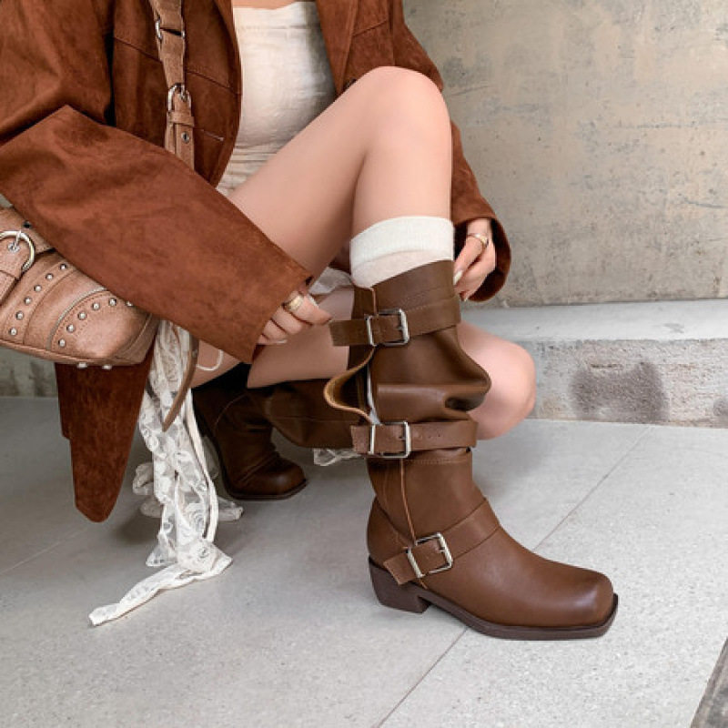 女士皮带扣小众时尚2025方头粗跟中跟高筒长靴子不过膝气质时装靴