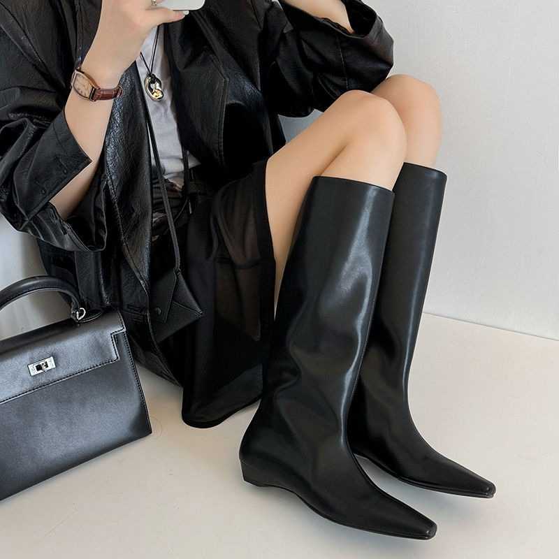 2cm~小坡跟高筒靴2024秋冬新款长靴女不过膝方头大筒围宽筒骑士靴