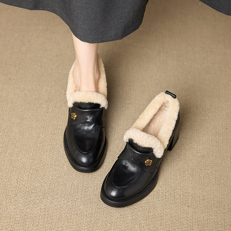 学院风山茶花圆头加绒加厚7.5cm粗跟高跟深口单鞋一脚蹬小皮鞋女