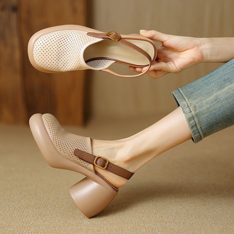 真皮包头松糕厚底镂空凉鞋女2024夏粗跟圆头一字扣带后空罗马女鞋