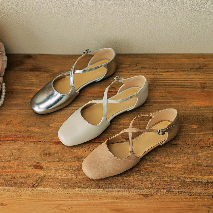 银色包头中空凉鞋女鞋2025夏季新款甜美圆头时尚交叉扣带平底鞋子,户外/登山/野营/旅行用品,登山鞋/徒步鞋,淘宝优惠券,粉丝福利购,淘宝优惠卷