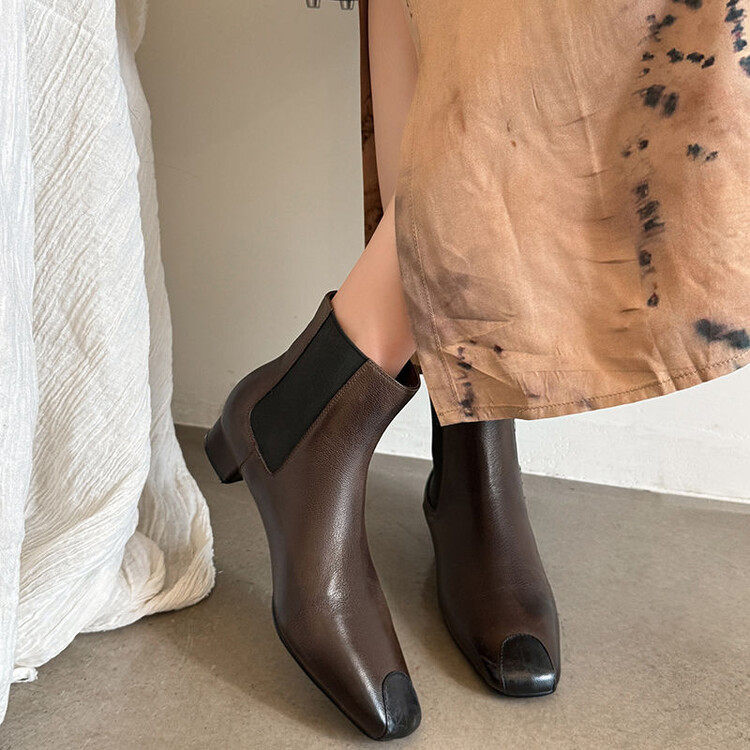 3cm羊皮平底切尔西短靴女复古方头高级感一脚蹬酒红色真皮马丁靴~