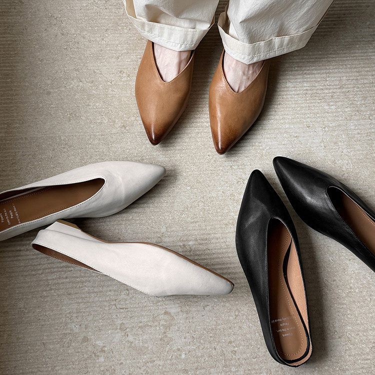 复古质感牛皮低跟包头拖鞋女外穿2025夏季新款优雅尖头粗跟穆勒鞋,户外/登山/野营/旅行用品,登山鞋/徒步鞋,淘宝优惠券,粉丝福利购,淘宝优惠卷