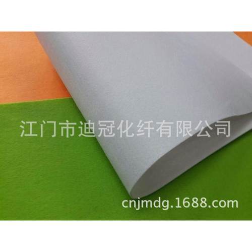 现货1mm1.5米宽白色毛毡布手工不织布戟绒布.针刺无纺布