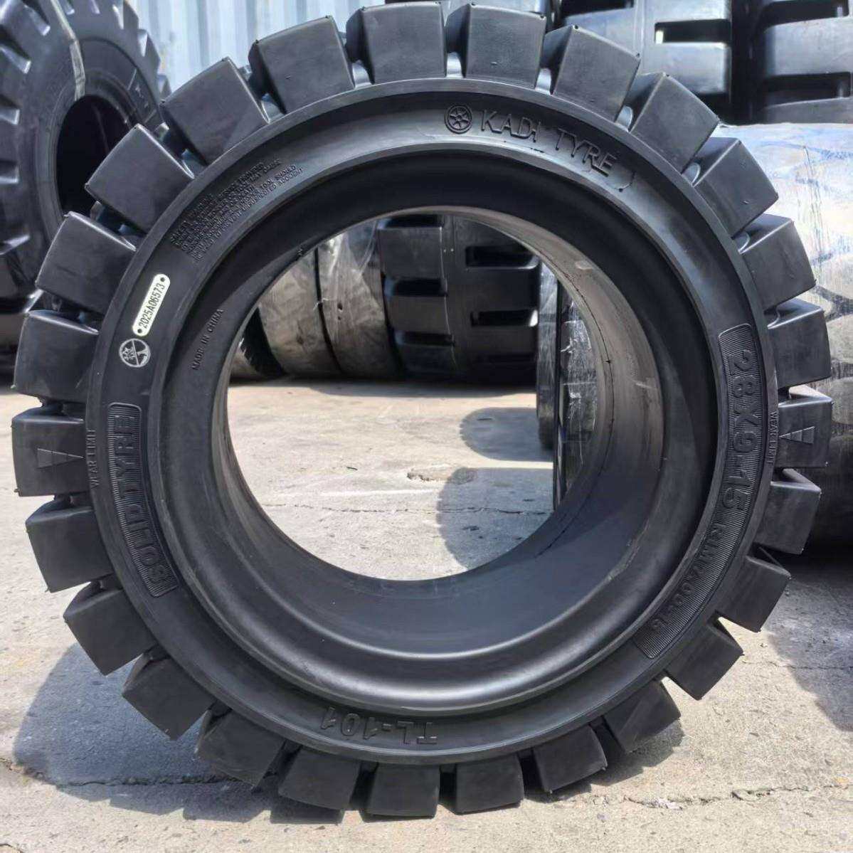 供应优质3吨叉车轮胎650-10/28x9-15实心轮胎花纹加深耐磨寿命长