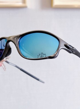 新款骑行偏光e墨镜女滑雪登山护目镜防风沙防紫外线太阳眼镜潮酷