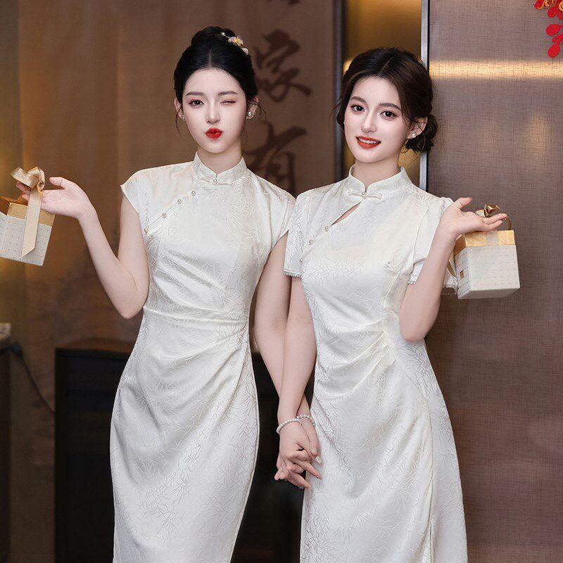 香槟色旗袍敬酒服新娘中式订婚礼服小个子20L25新款领证绝美连衣