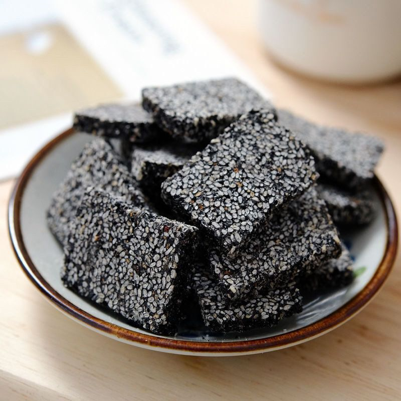 纯手工江西正宗黑芝麻片酥脆不腻式黑芝麻糖养生解馋小零食