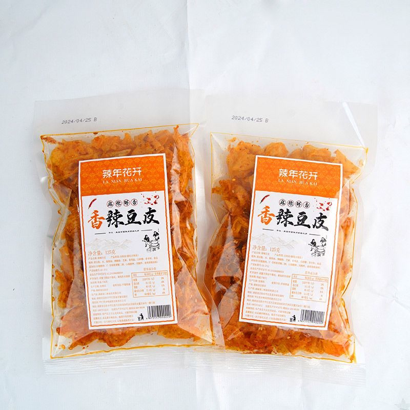 湖南特产手工豆皮辣条麻辣80后怀旧香脆解馋小零食豆腐皮网红爆款