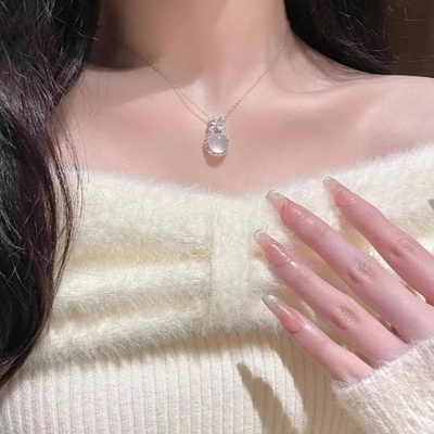 999纯银冰透白玉髓蝴蝶结女项链