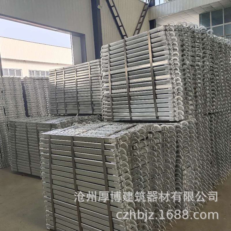 现货新款定制脚手架踏板冲孔焊z接铆接挂钩踏板热镀锌盘扣式建筑