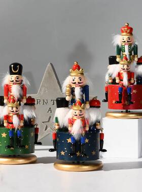 欧式WTF手工彩胡绘23CM桃夹子旋摆转乐盒工艺音品件家居木质八音