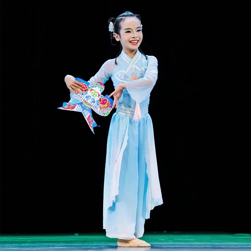 儿童表演服装,古筝,纸风p筝舞服装,中式古典女孩,儿童秧歌独唱舞