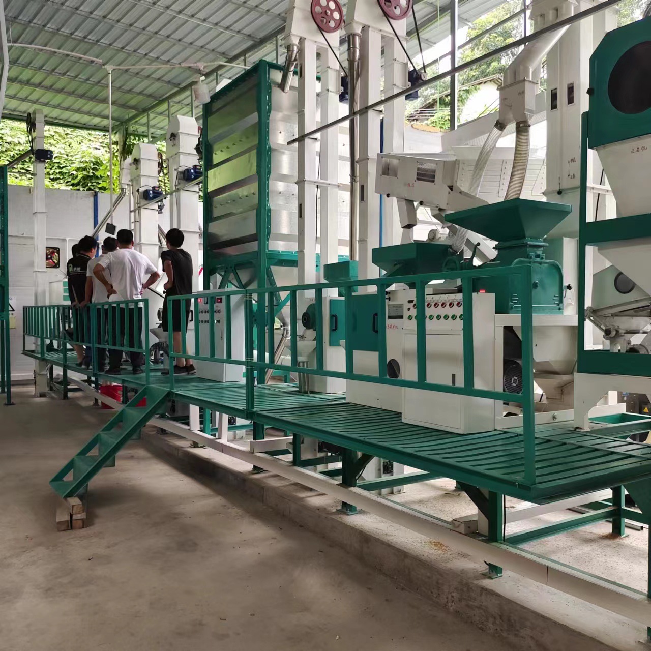 工厂直供日产20吨大米生产线 成套大米加工设备