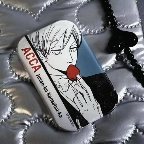 ACCA13区监察课方吧唧吉恩吃草莓原画方同人周边自制徽章二次元