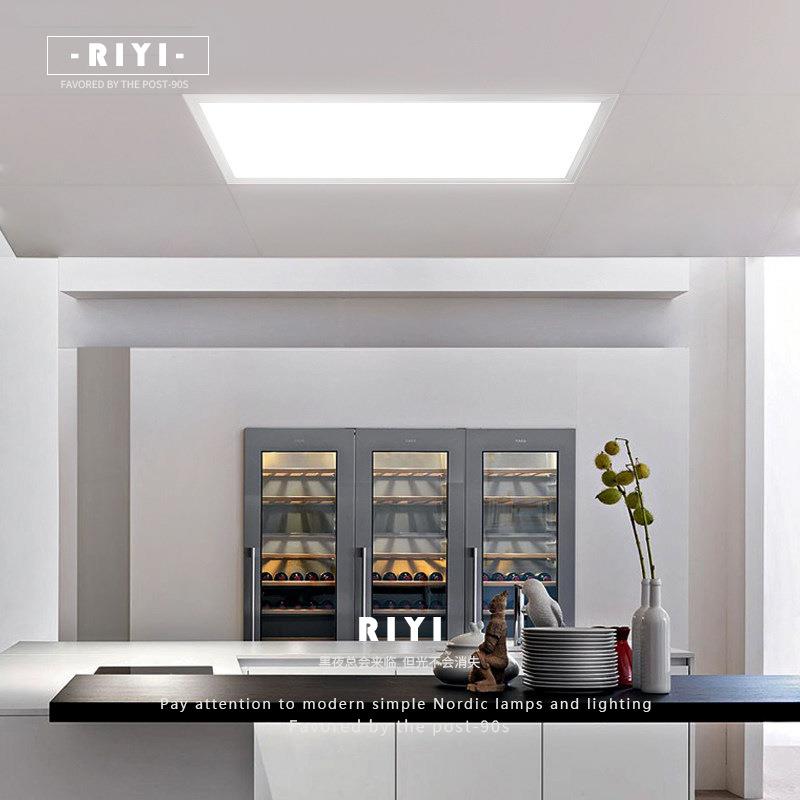 吊顶灯厨房灯厕所灯长方形吸顶灯led灯办公室卫生间嵌入式平板灯