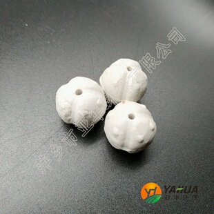 单孔带槽瓷球 亚华 惰性氧化铝瓷球 开孔瓷球