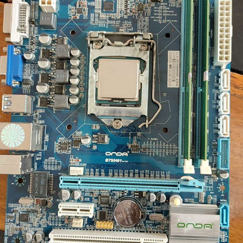 议价昂达主板B75/H61 。CPU完好带内存条两条。实物拍摄成